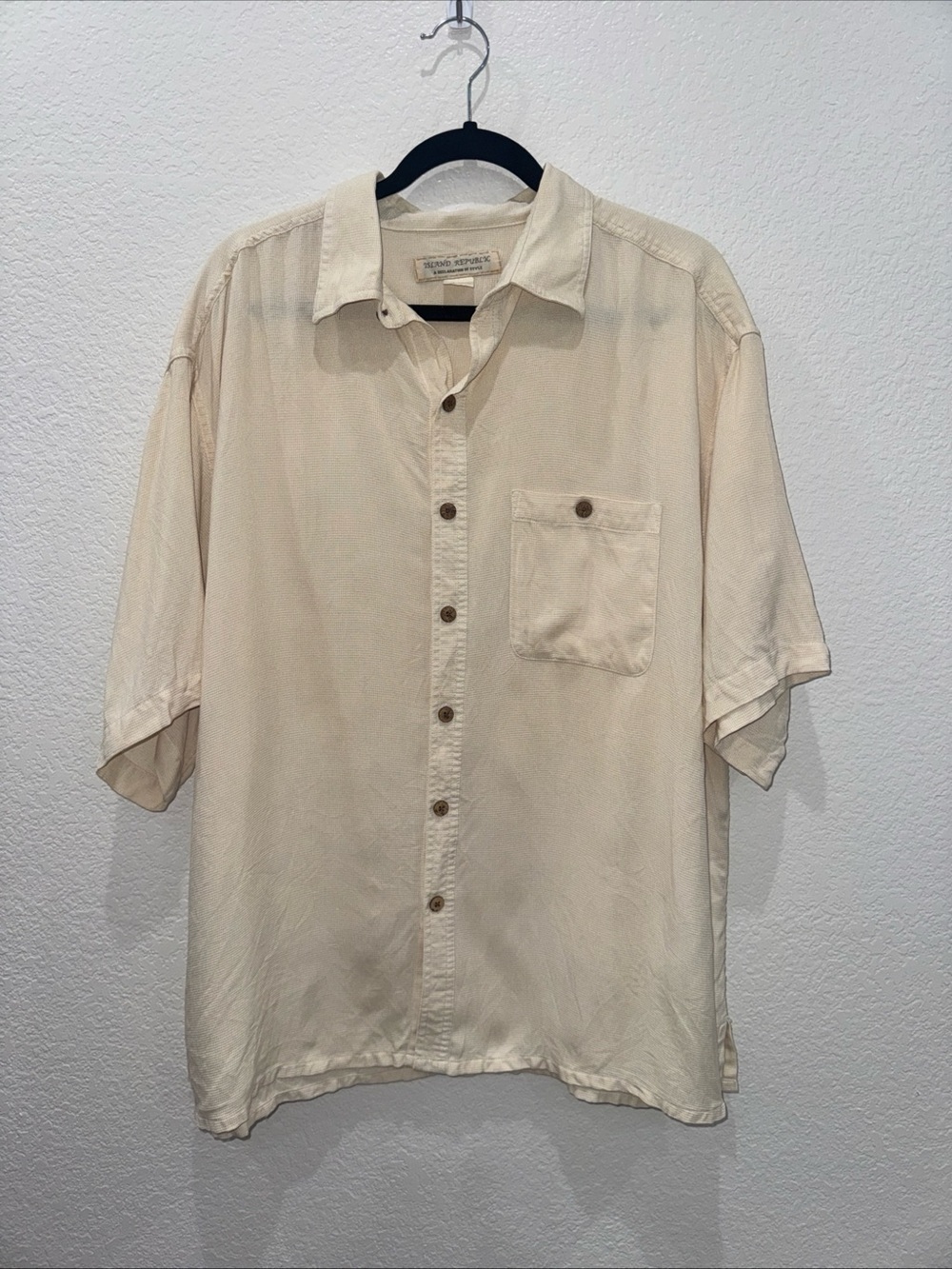 Island Republic 100% Silk Camp Shirt Men’s XXL Cream Short Sleeve Button Up